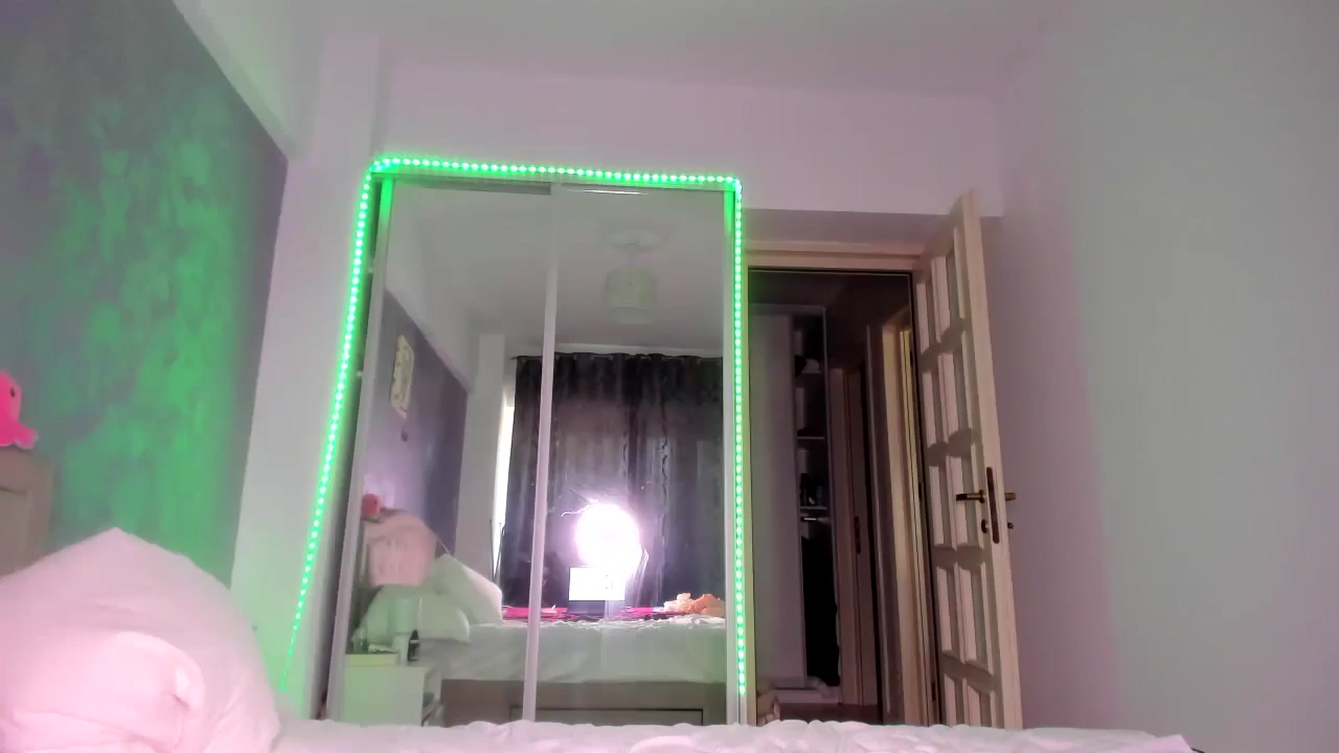 Gallery image thumbnail from Miss_Medyson's myfreecams stream on, 05/10/2025, 11:34 image 7 of 20