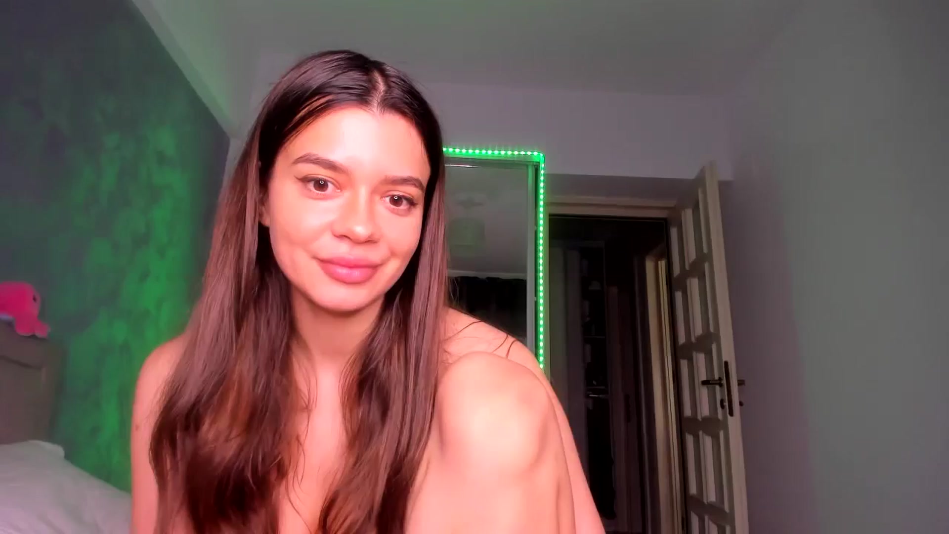 Gallery image thumbnail from Miss_Medyson's myfreecams stream on, 05/12/2025, 12:31 image 17 of 20