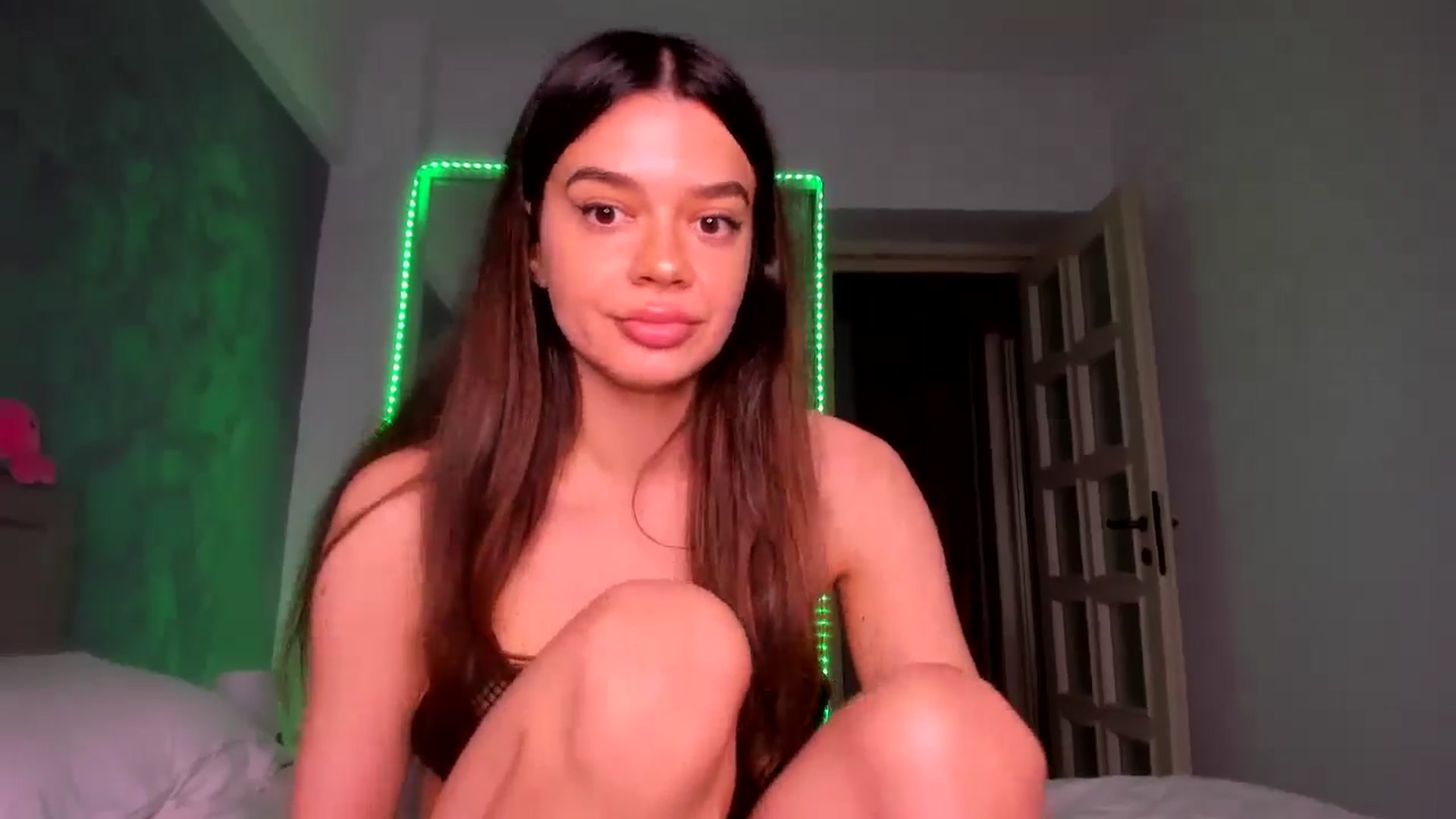Gallery image thumbnail from Miss_Medyson's myfreecams stream on, 05/30/2025, 11:10 image 20 of 20