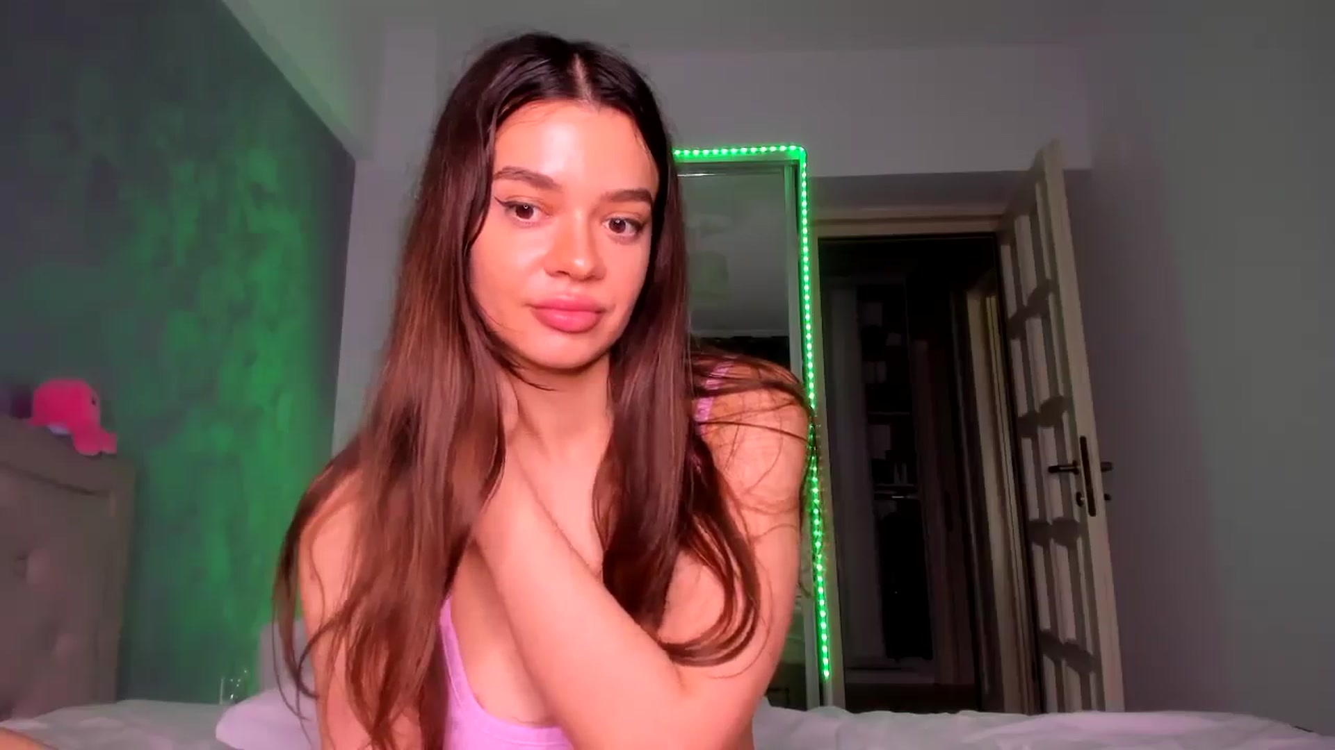 Gallery image thumbnail from Miss_Medyson's myfreecams stream on, 06/01/2025, 13:00 image 11 of 20