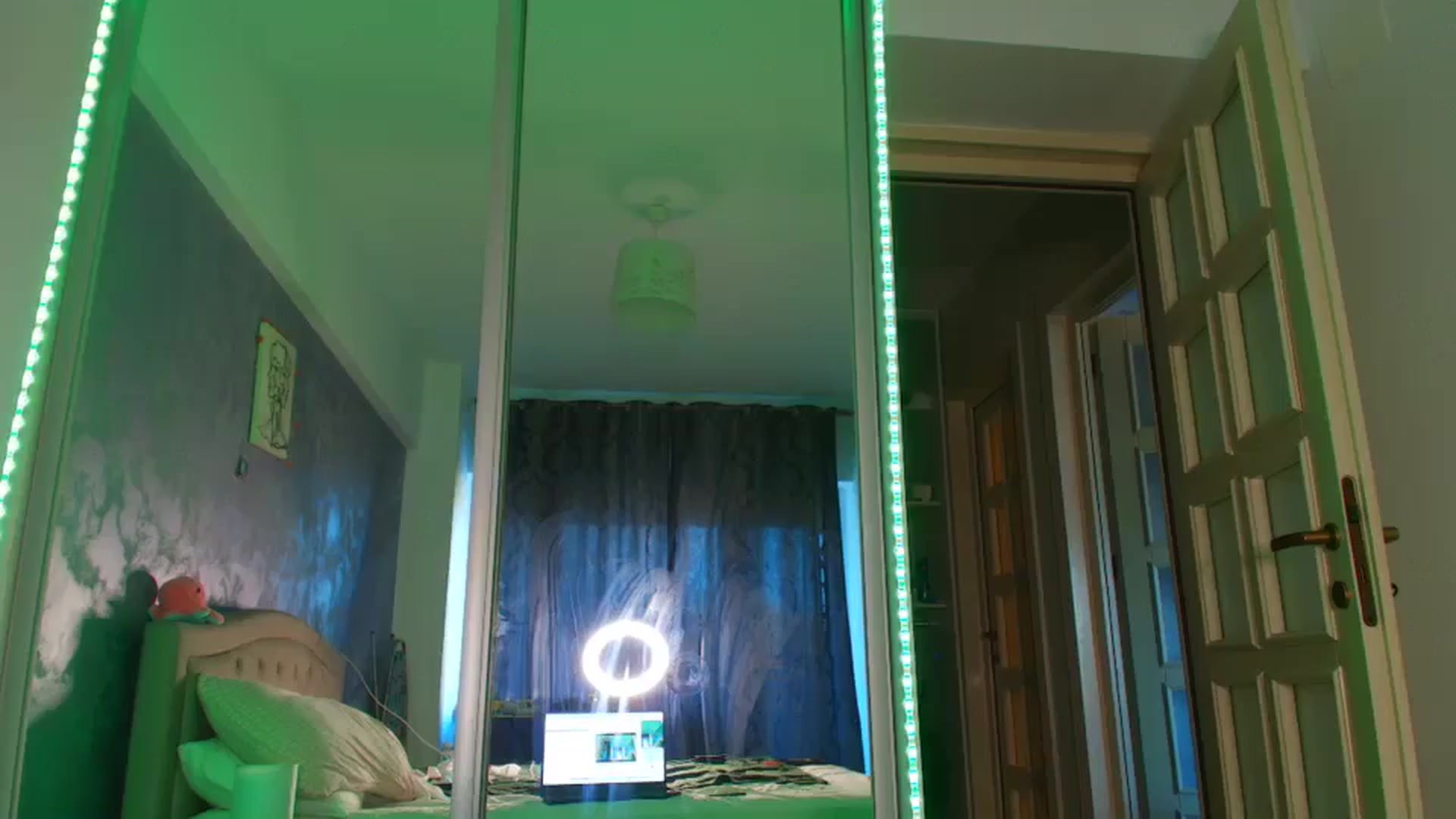 Gallery image thumbnail from Miss_Medyson's myfreecams stream on, 10/26/2025, 12:09 image 2 of 20