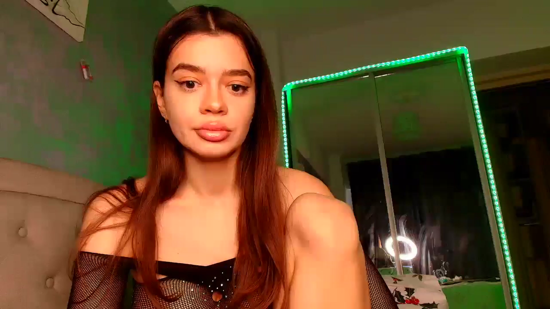 Gallery image thumbnail from Miss_Medyson's myfreecams stream on, 12/27/2025, 10:47 image 18 of 20