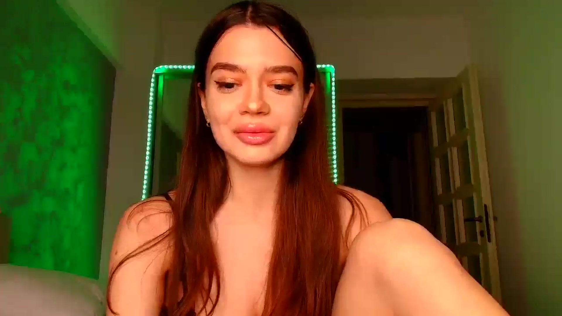 Gallery image thumbnail from Miss_Medyson's myfreecams stream on, 12/29/2025, 16:00 image 10 of 20