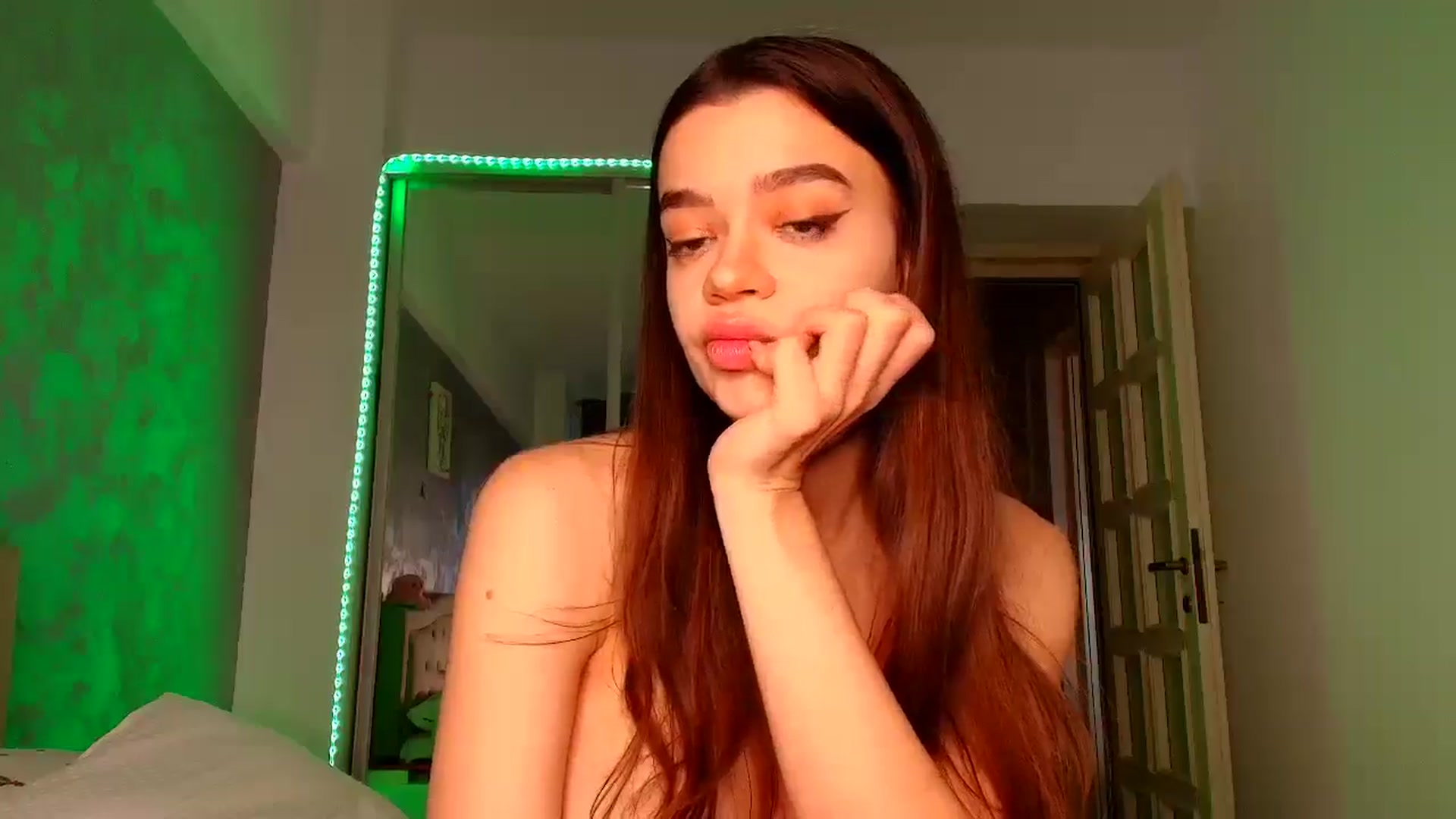 Gallery image thumbnail from Miss_Medyson's myfreecams stream on, 12/30/2025, 13:33 image 2 of 20
