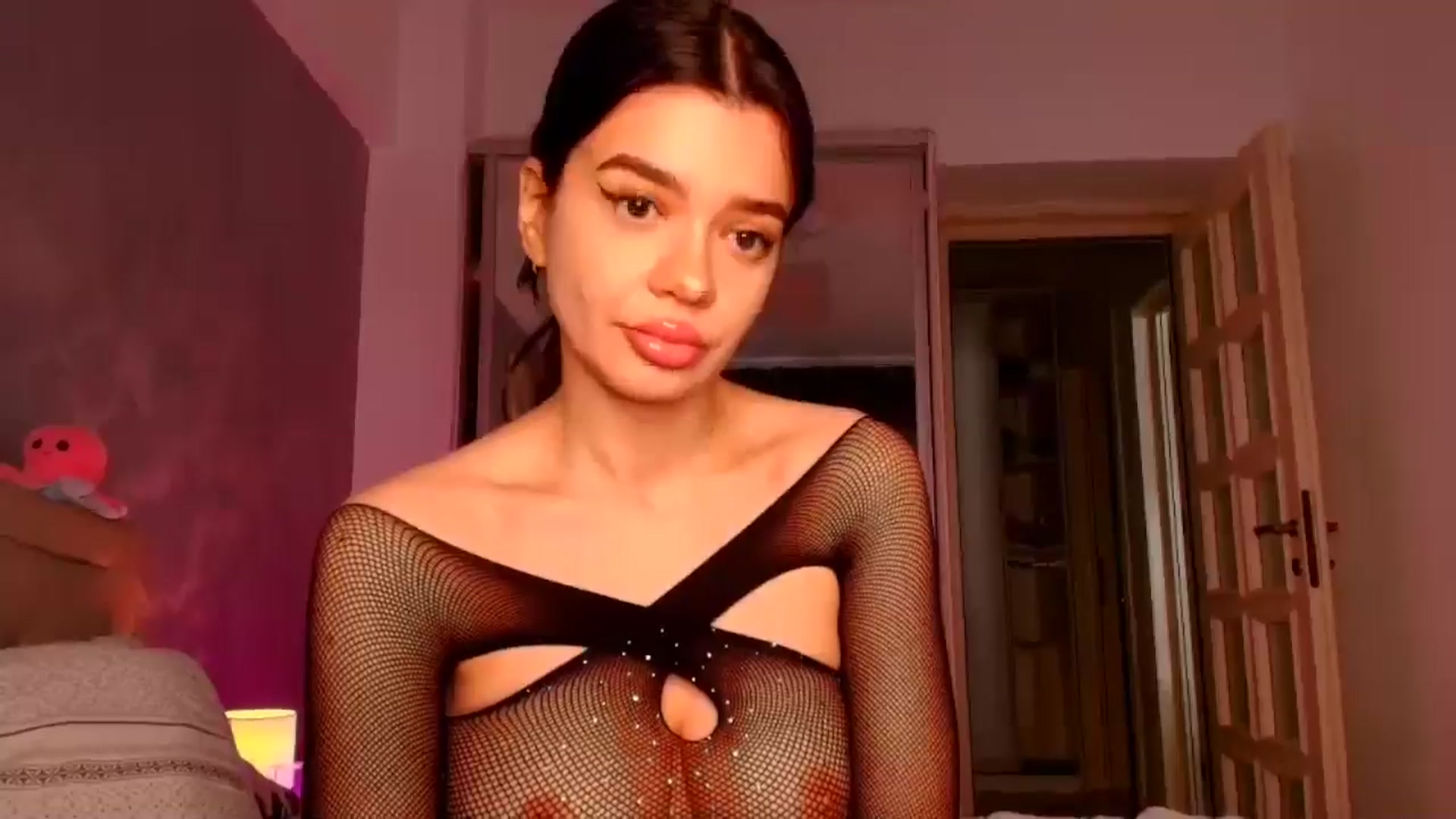 Gallery image thumbnail from Miss_Medyson's myfreecams stream on, 02/18/2026, 10:57 image 10 of 20