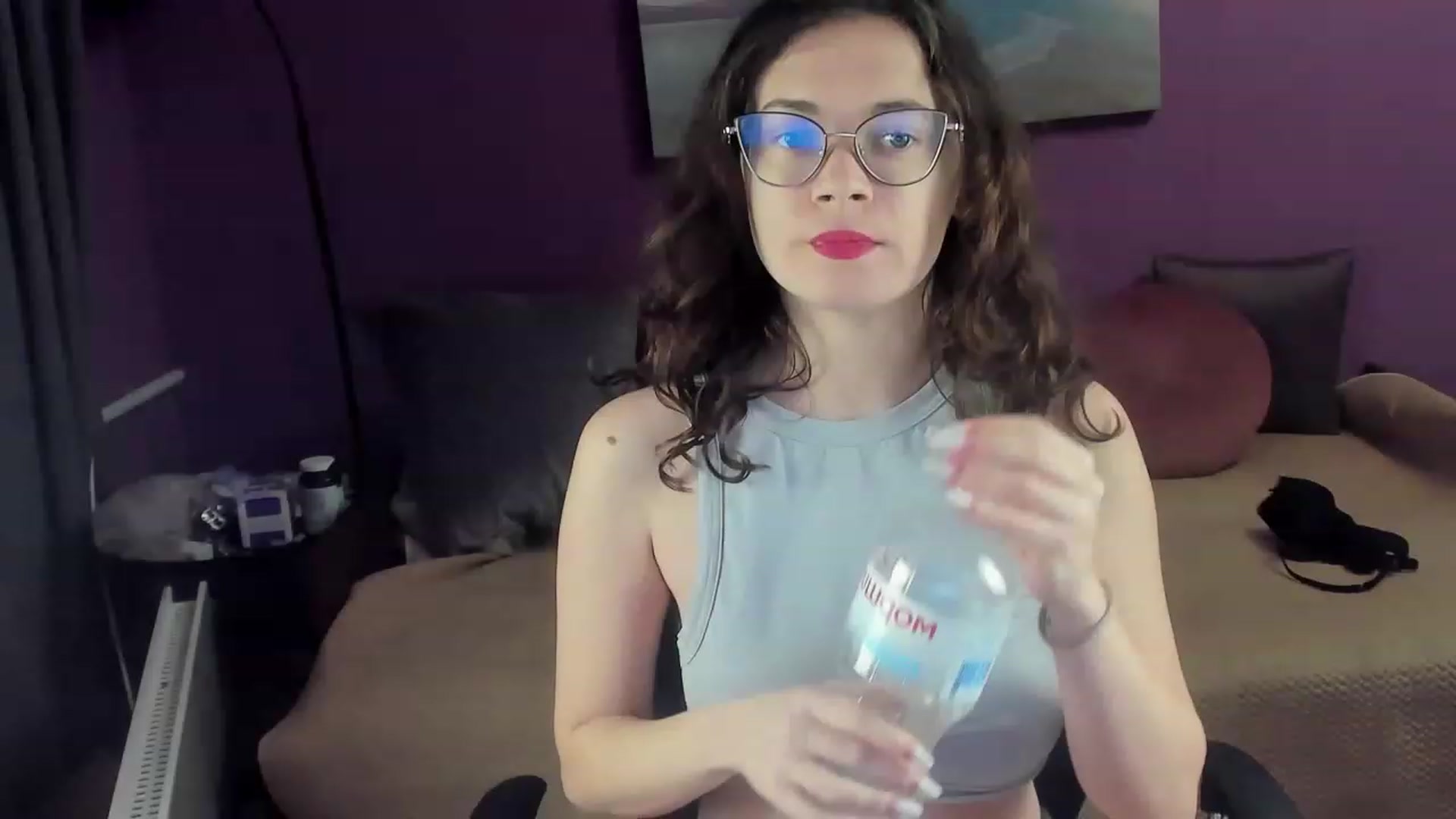 Gallery image thumbnail from Miss_Moan69's myfreecams stream on, 01/28/2023, 18:40 image 14 of 20