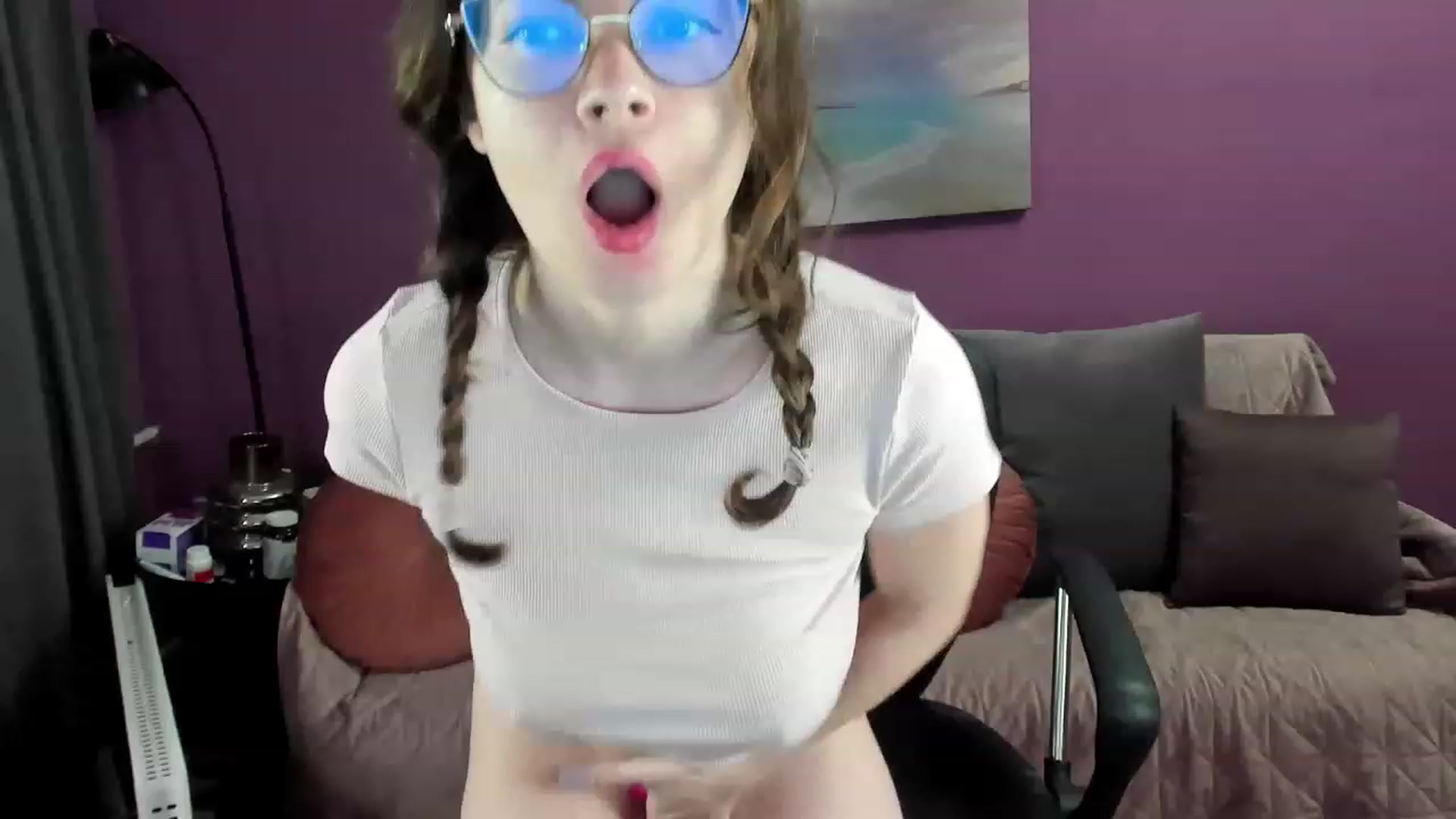 Gallery image thumbnail from Miss_Moan69's myfreecams stream on, 04/09/2023, 16:50 image 15 of 20