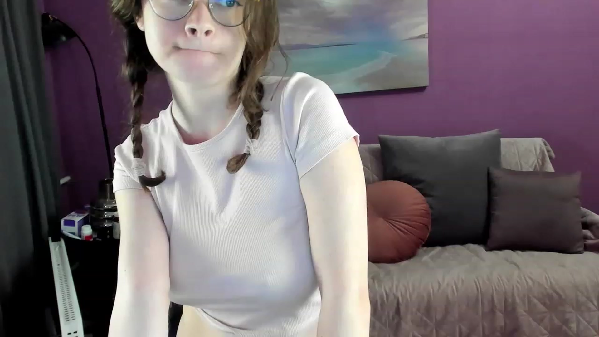 Gallery image thumbnail from Miss_Moan69's myfreecams stream on, 04/09/2023, 16:50 image 14 of 20