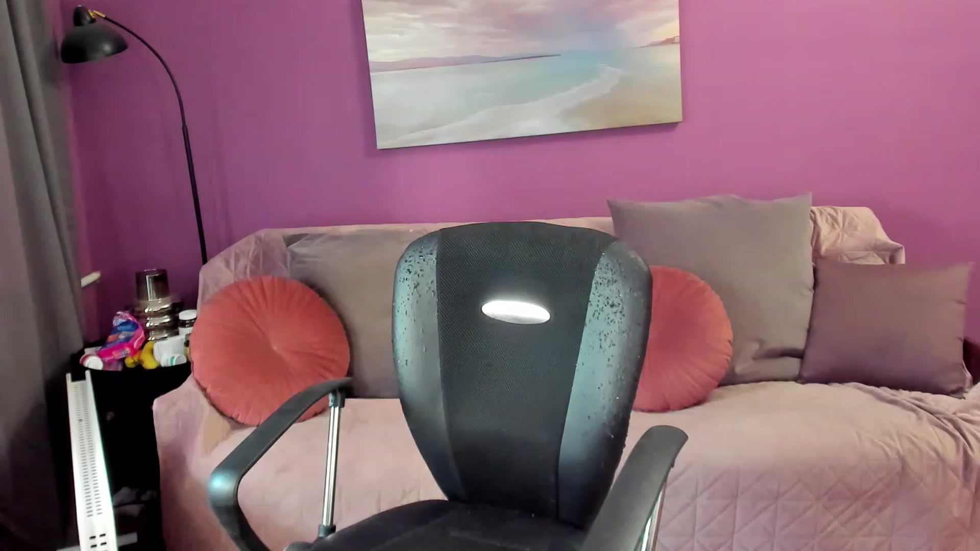 Gallery image thumbnail from Miss_Moan69's myfreecams stream on, 05/14/2023, 15:20 image 2 of 20