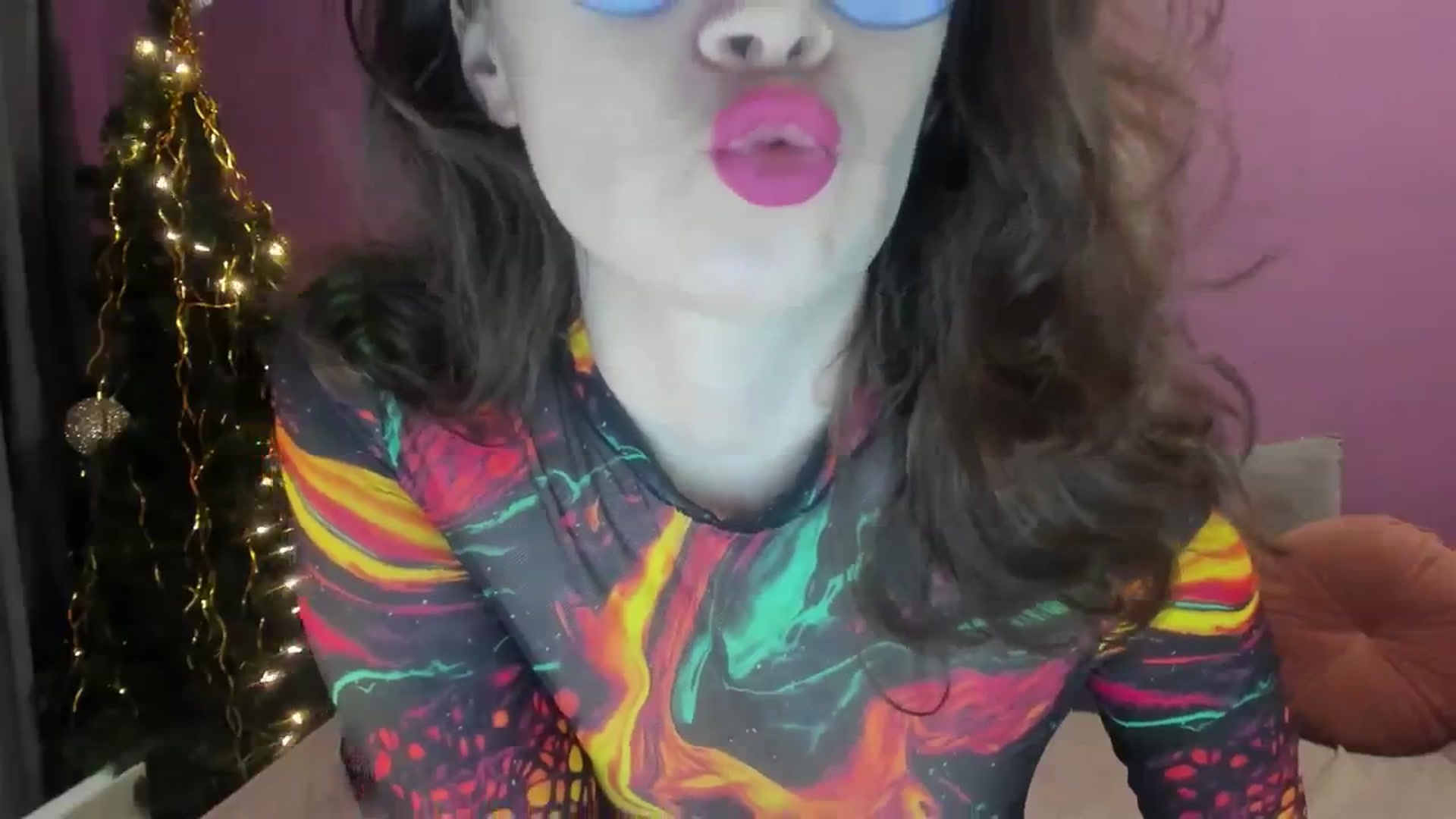 Gallery image thumbnail from Miss_Moan69's myfreecams stream on, 12/20/2023, 16:14 image 11 of 20