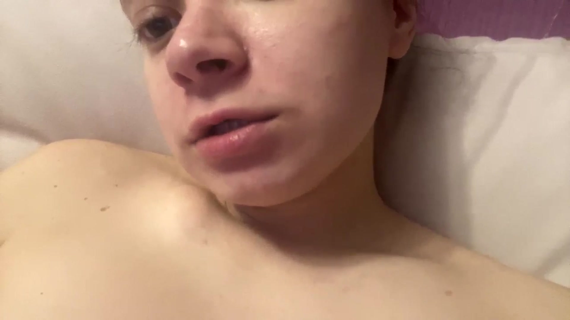 Gallery image thumbnail from Miss_Moan69's myfreecams stream on, 12/25/2024, 15:16 image 7 of 20