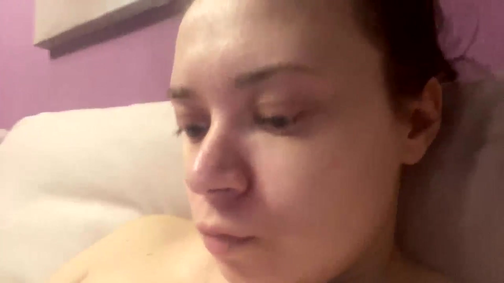 Gallery image thumbnail from Miss_Moan69's myfreecams stream on, 12/25/2024, 15:16 image 15 of 20