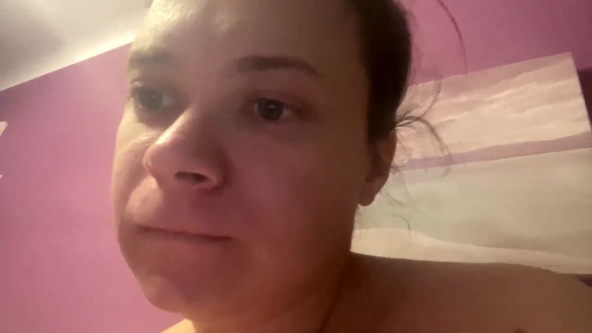 Gallery image thumbnail from Miss_Moan69's myfreecams stream on, 12/25/2024, 15:16 image 5 of 20