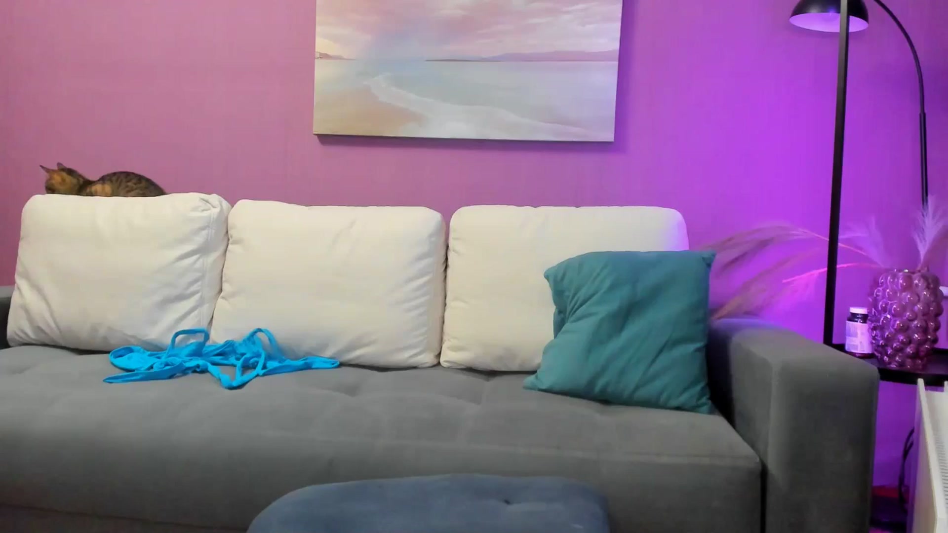 Gallery image thumbnail from Miss_Moan69's myfreecams stream on, 04/09/2025, 17:31 image 12 of 20