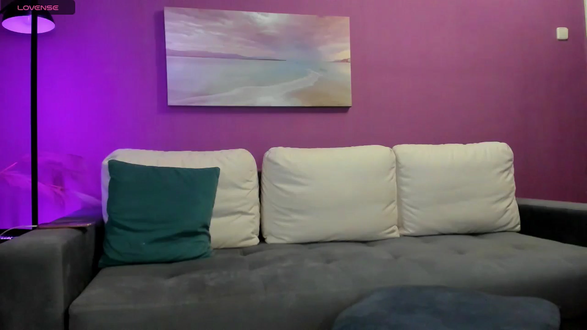 Gallery image thumbnail from Miss_Moan69's myfreecams stream on, 06/28/2025, 17:50 image 6 of 20
