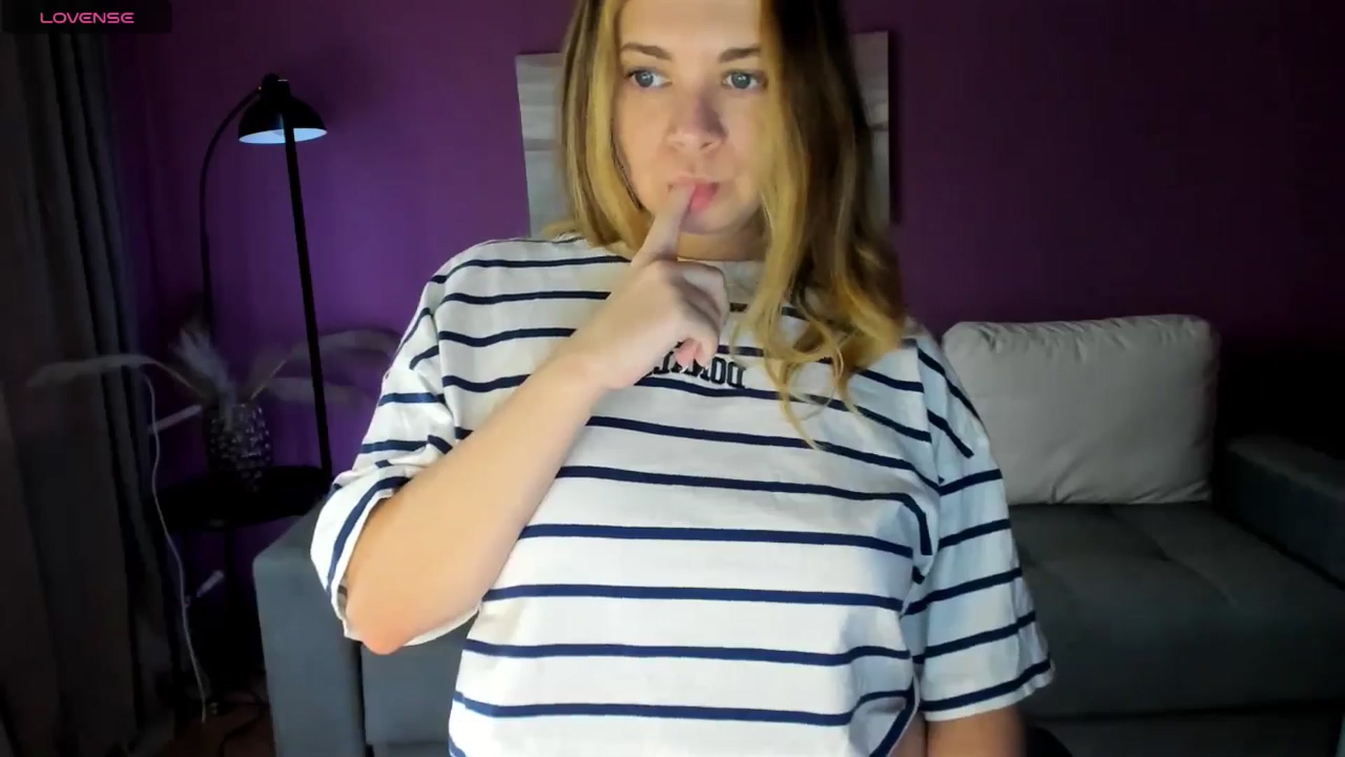 Gallery image thumbnail from Miss_Moan69's myfreecams stream on, 07/13/2025, 15:40 image 10 of 20