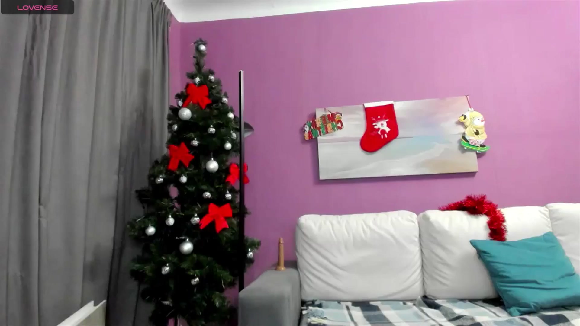 Gallery image thumbnail from Miss_Moan69's myfreecams stream on, 12/19/2025, 13:40 image 15 of 20