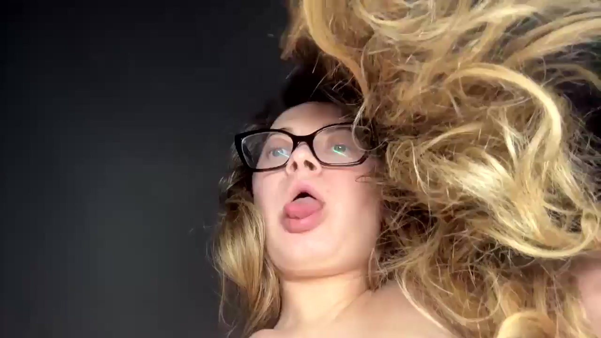 Gallery image thumbnail from Miss_Moan69's myfreecams stream on, 02/23/2026, 18:14 image 5 of 20