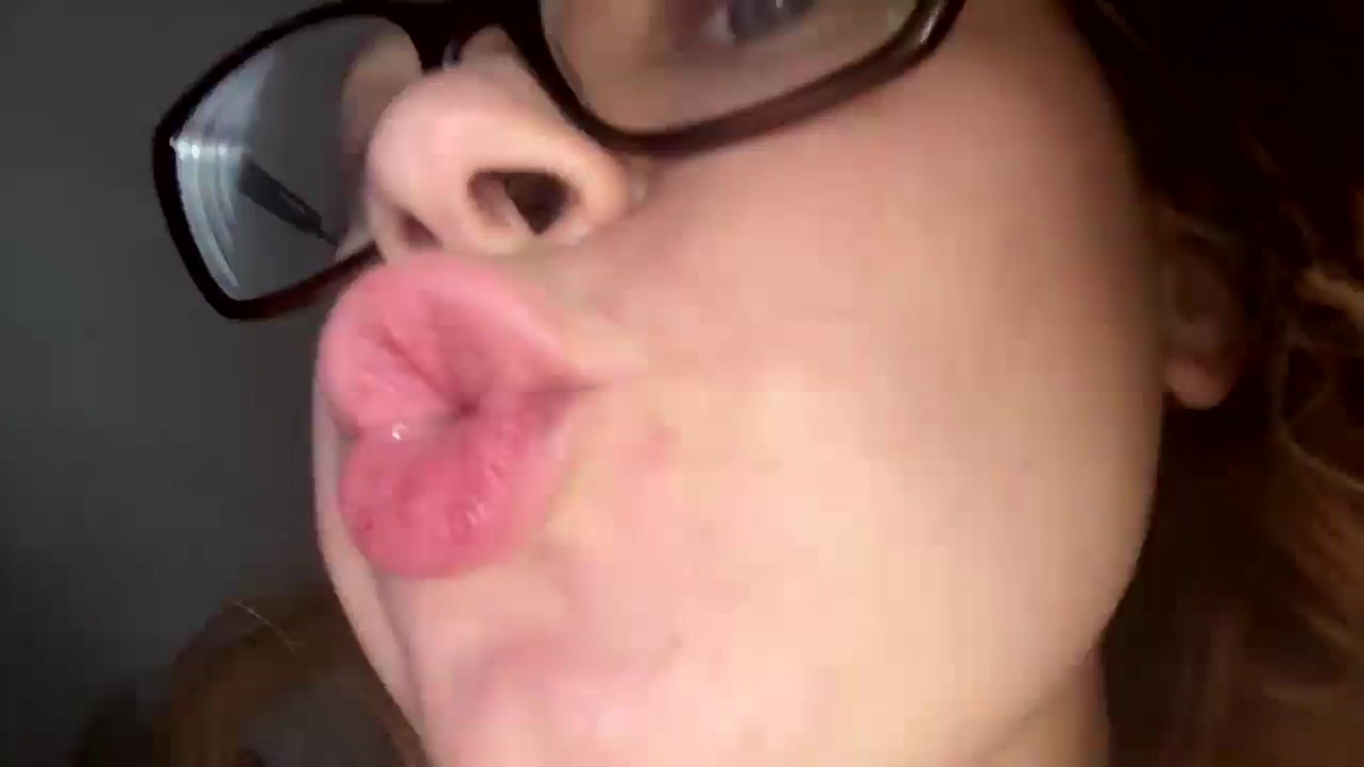 Gallery image thumbnail from Miss_Moan69's myfreecams stream on, 02/23/2026, 18:14 image 17 of 20