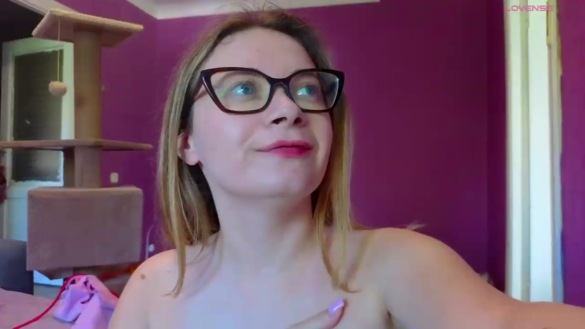 Gallery image thumbnail from Miss_Moan69's myfreecams stream on, 05/23/2026, 12:49 image 13 of 20