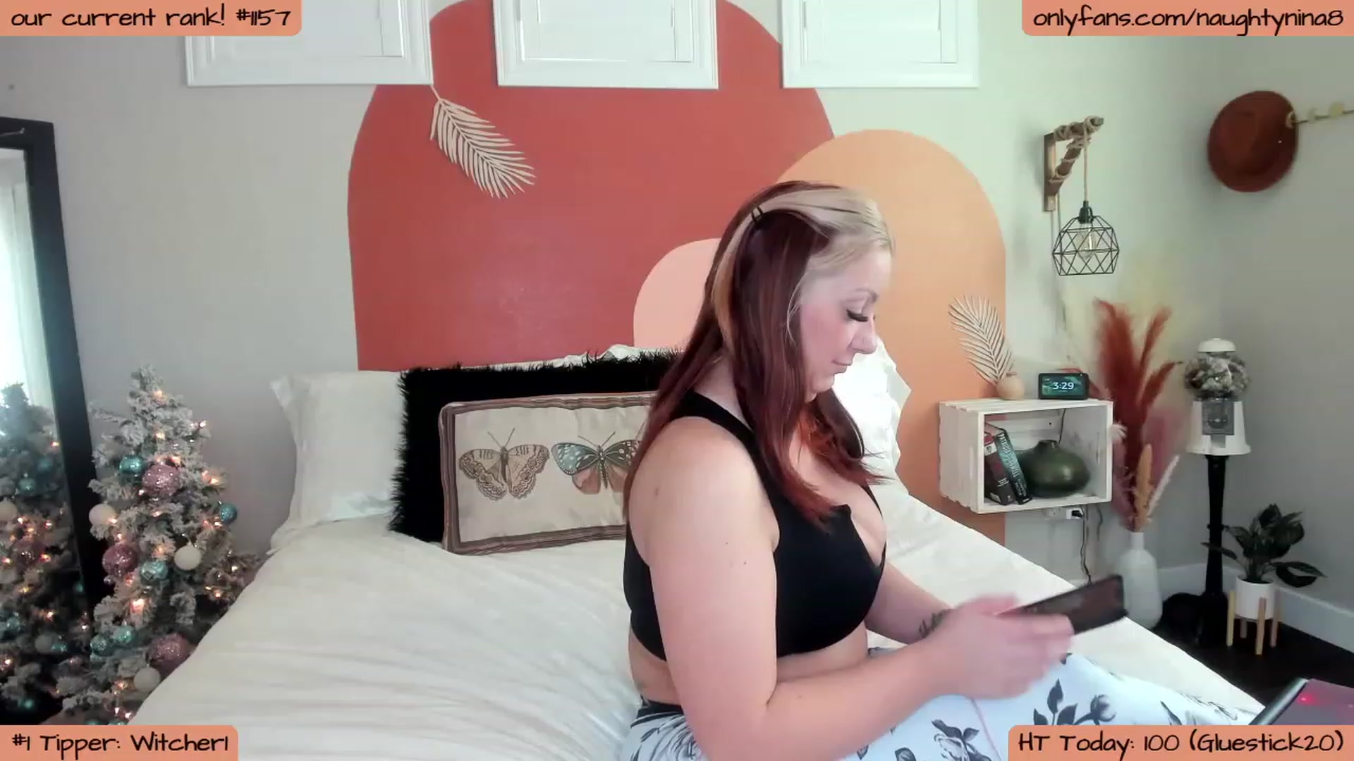 Gallery image thumbnail from Miss_Nina's myfreecams stream on, 12/22/2022, 24:02 image 7 of 20