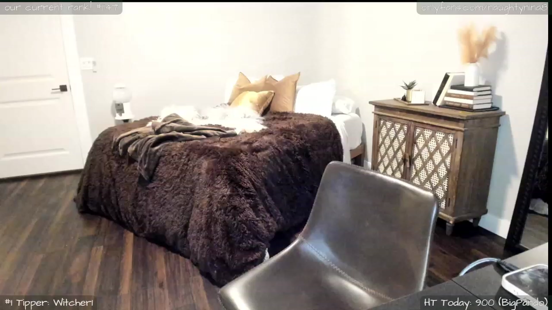 Gallery image thumbnail from Miss_Nina's myfreecams stream on, 03/15/2024, 07:15 image 19 of 20