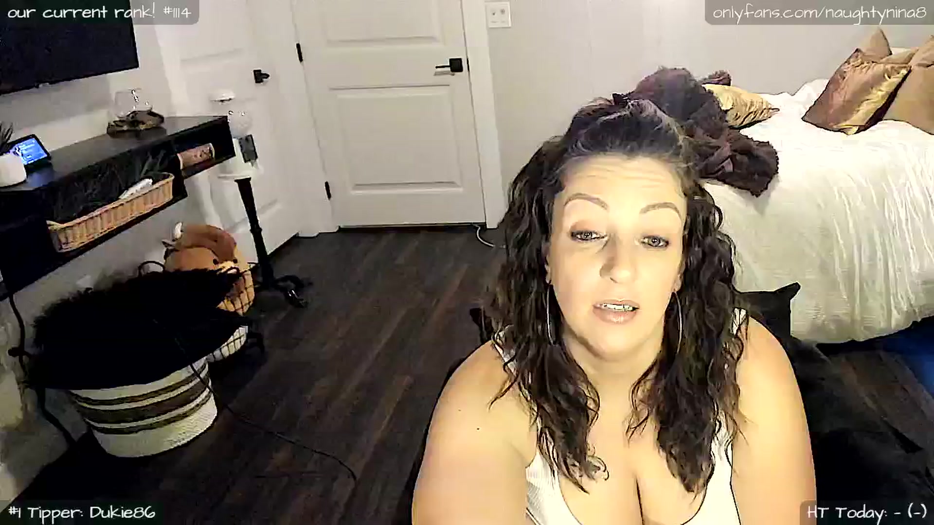Gallery image thumbnail from Miss_Nina's myfreecams stream on, 06/27/2024, 08:54 image 7 of 20