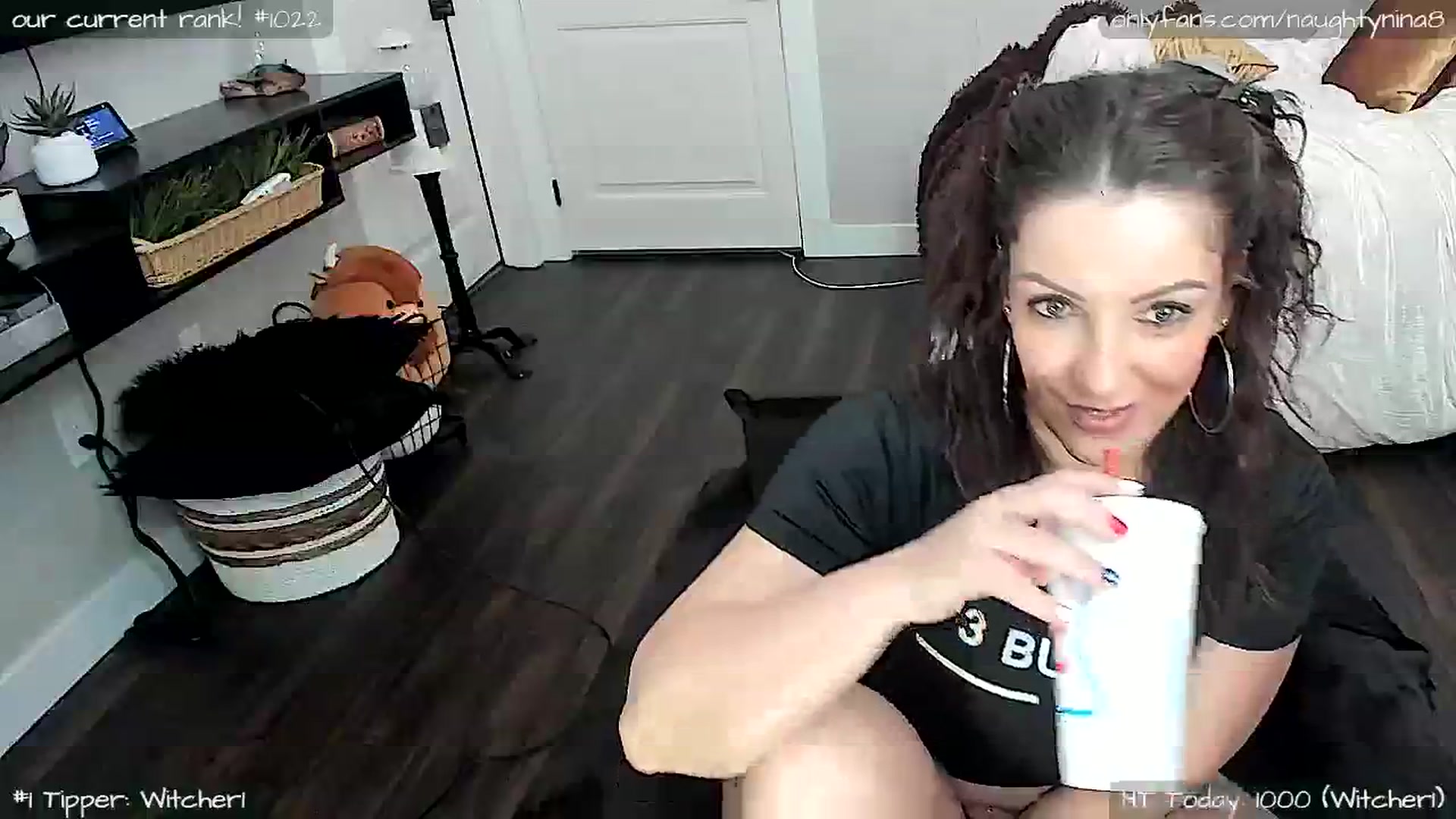 Gallery image thumbnail from Miss_Nina's myfreecams stream on, 06/28/2024, 02:07 image 18 of 20