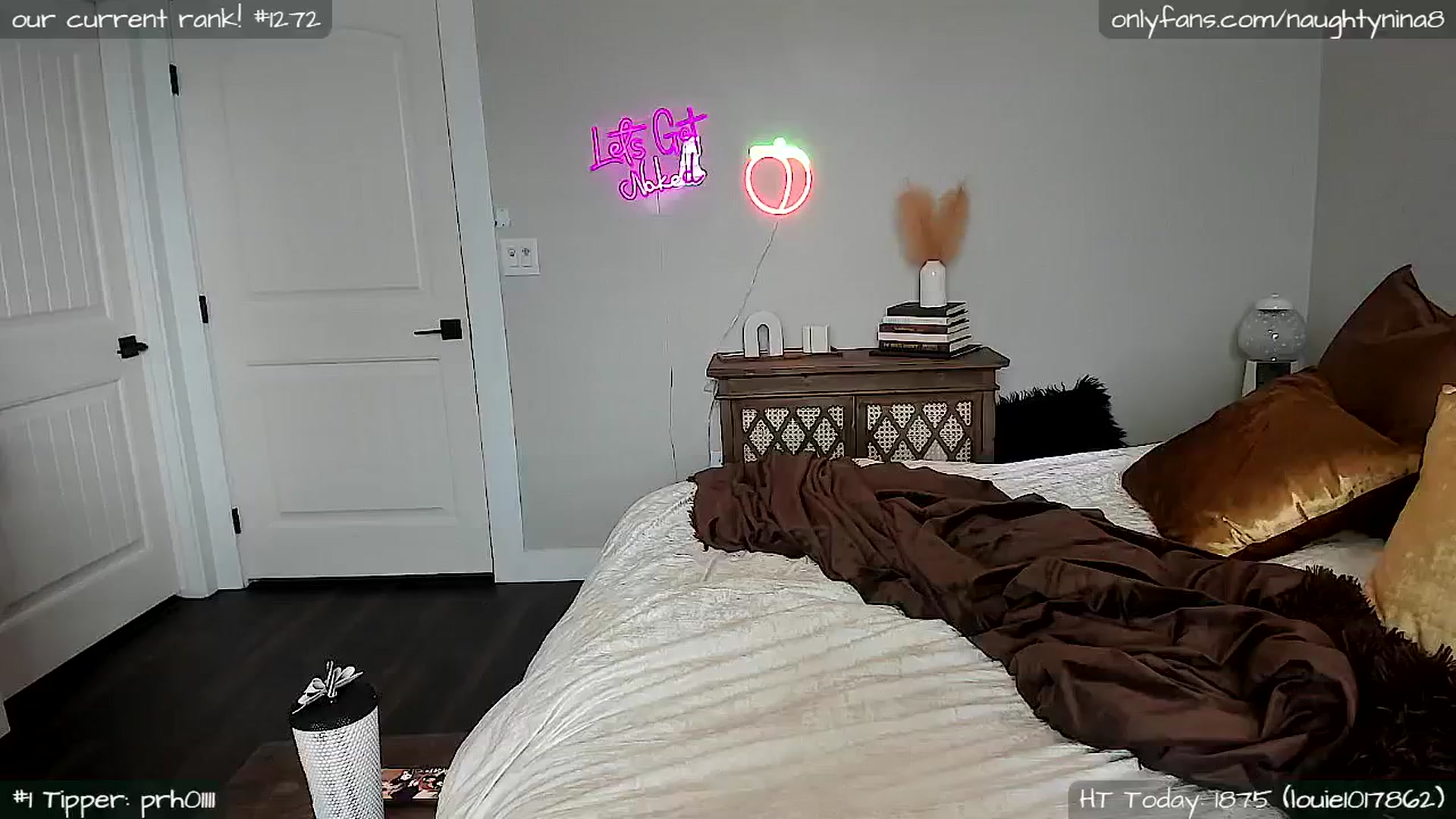 Gallery image thumbnail from Miss_Nina's myfreecams stream on, 11/16/2024, 24:08 image 15 of 20