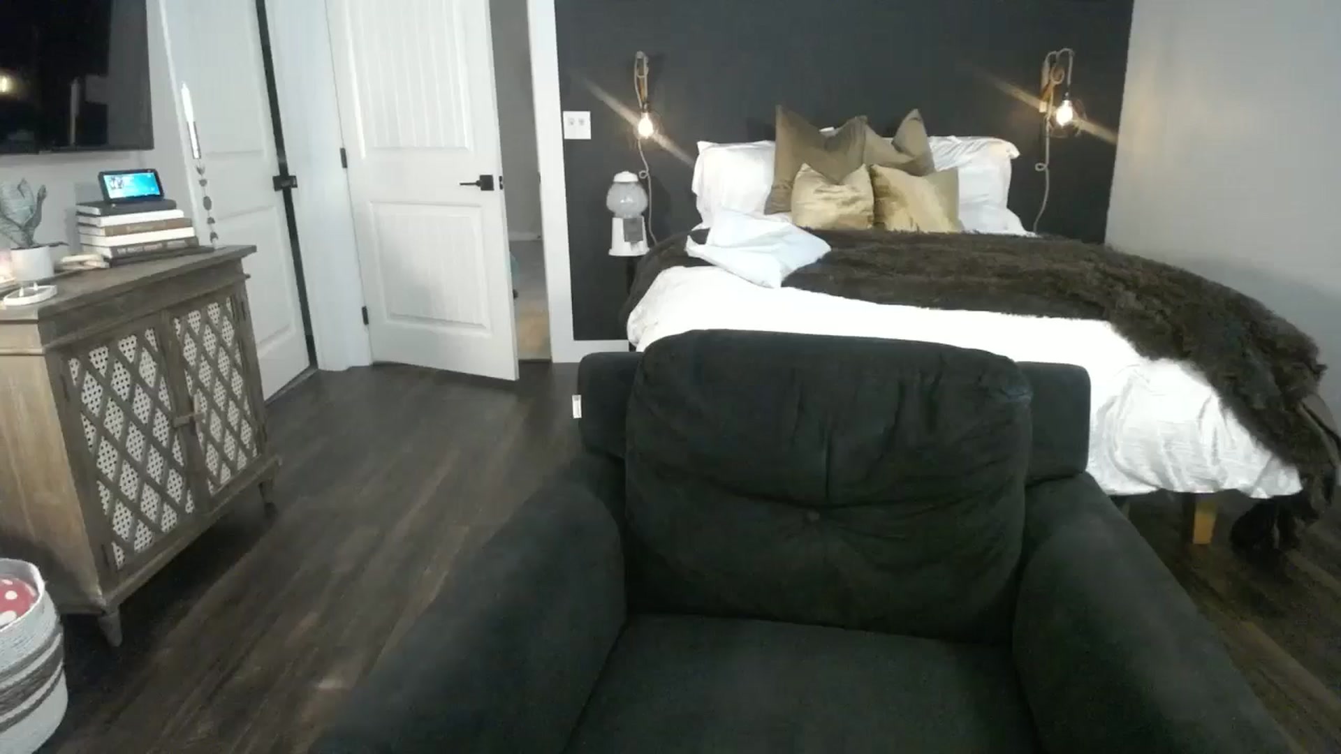 Gallery image thumbnail from Miss_Nina's myfreecams stream on, 02/03/2025, 20:29 image 19 of 20