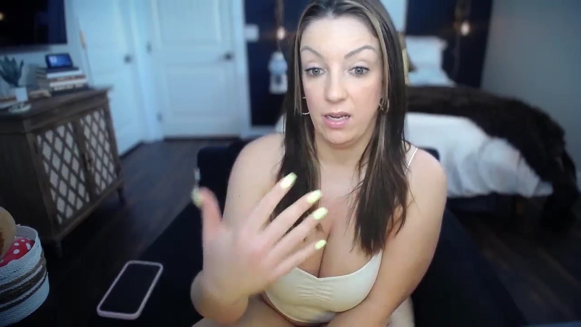 Gallery image thumbnail from Miss_Nina's myfreecams stream on, 02/17/2025, 22:13 image 11 of 20