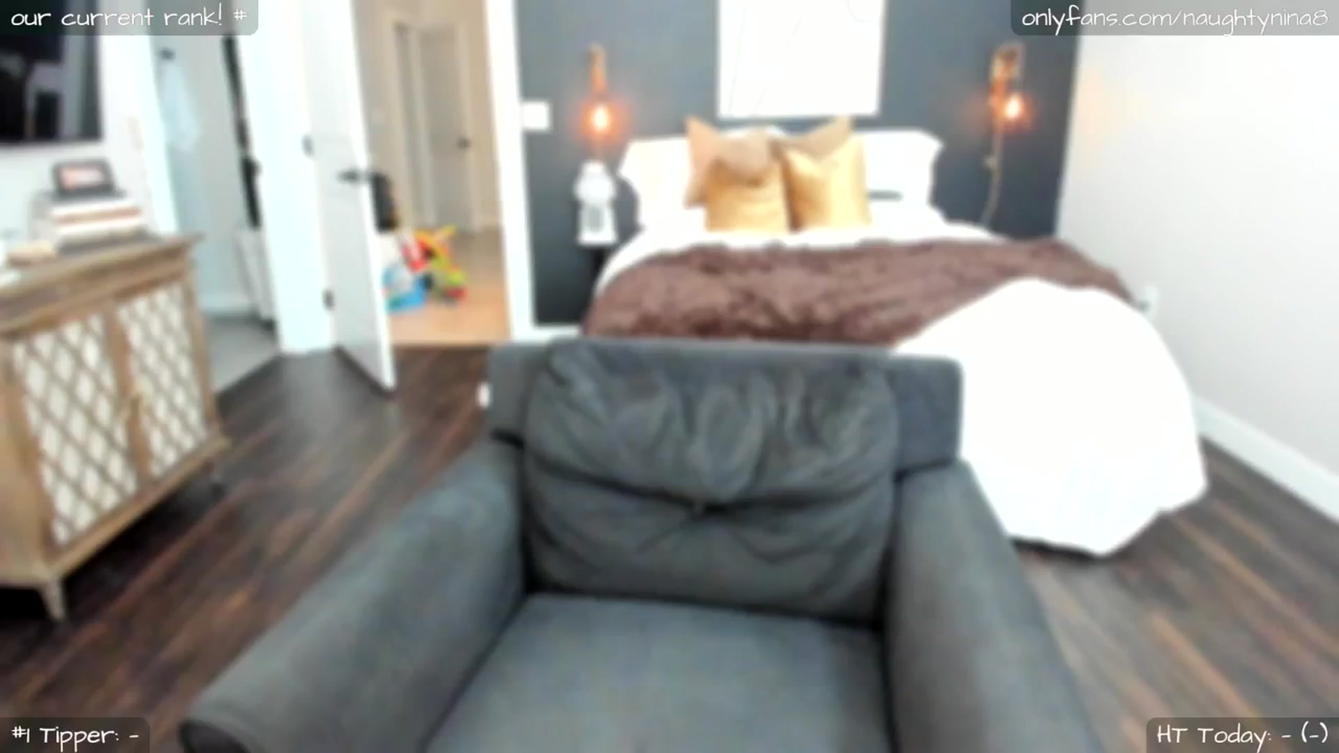 Gallery image thumbnail from Miss_Nina's myfreecams stream on, 04/02/2025, 20:18 image 8 of 20