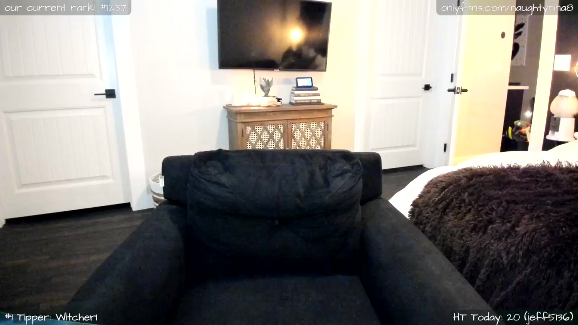 Gallery image thumbnail from Miss_Nina's myfreecams stream on, 09/18/2025, 21:58 image 12 of 20