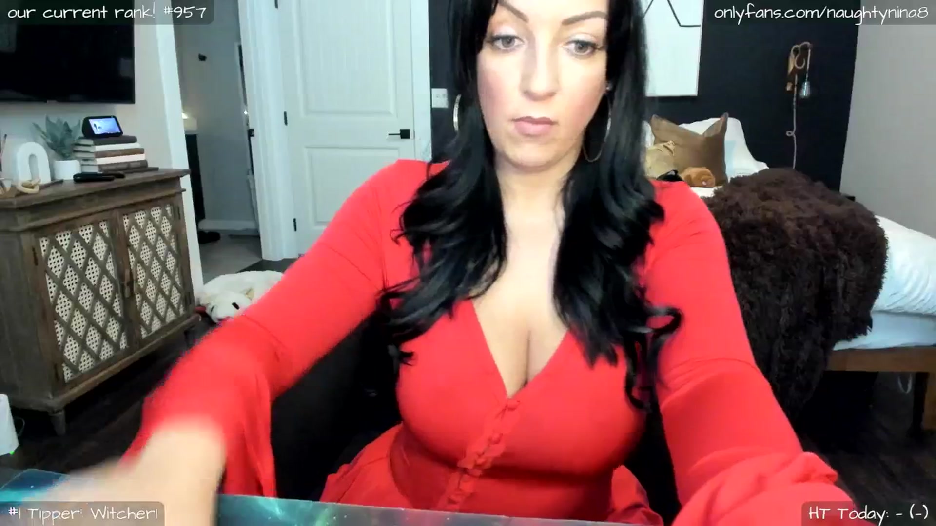 Gallery image thumbnail from Miss_Nina's myfreecams stream on, 10/14/2025, 19:19 image 4 of 20