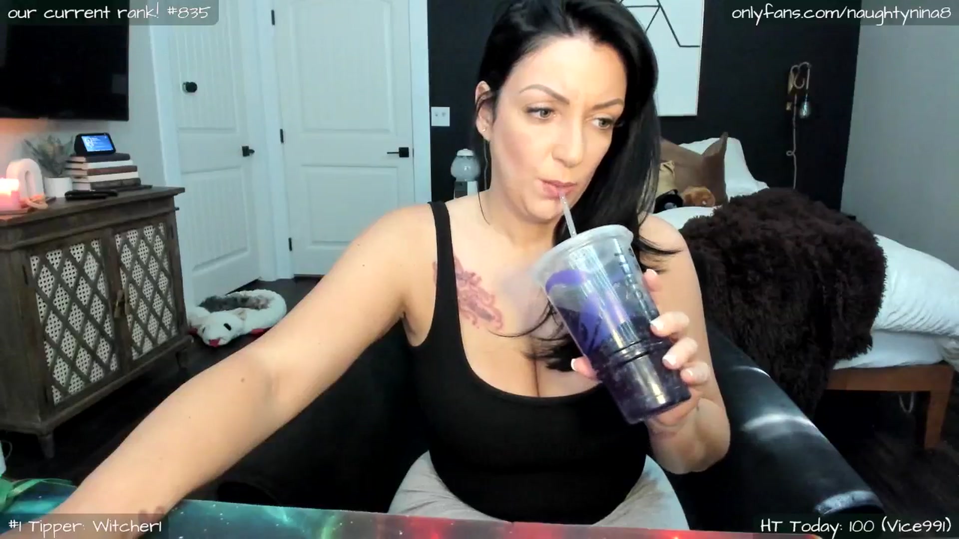 Gallery image thumbnail from Miss_Nina's myfreecams stream on, 10/15/2025, 20:41 image 7 of 20