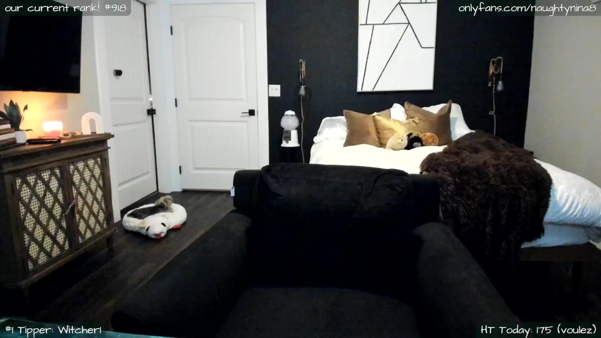 Gallery image thumbnail from Miss_Nina's myfreecams stream on, 10/17/2025, 16:02 image 12 of 20