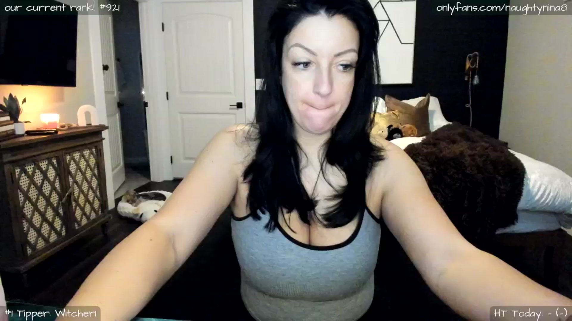Gallery image thumbnail from Miss_Nina's myfreecams stream on, 10/17/2025, 16:02 image 5 of 20