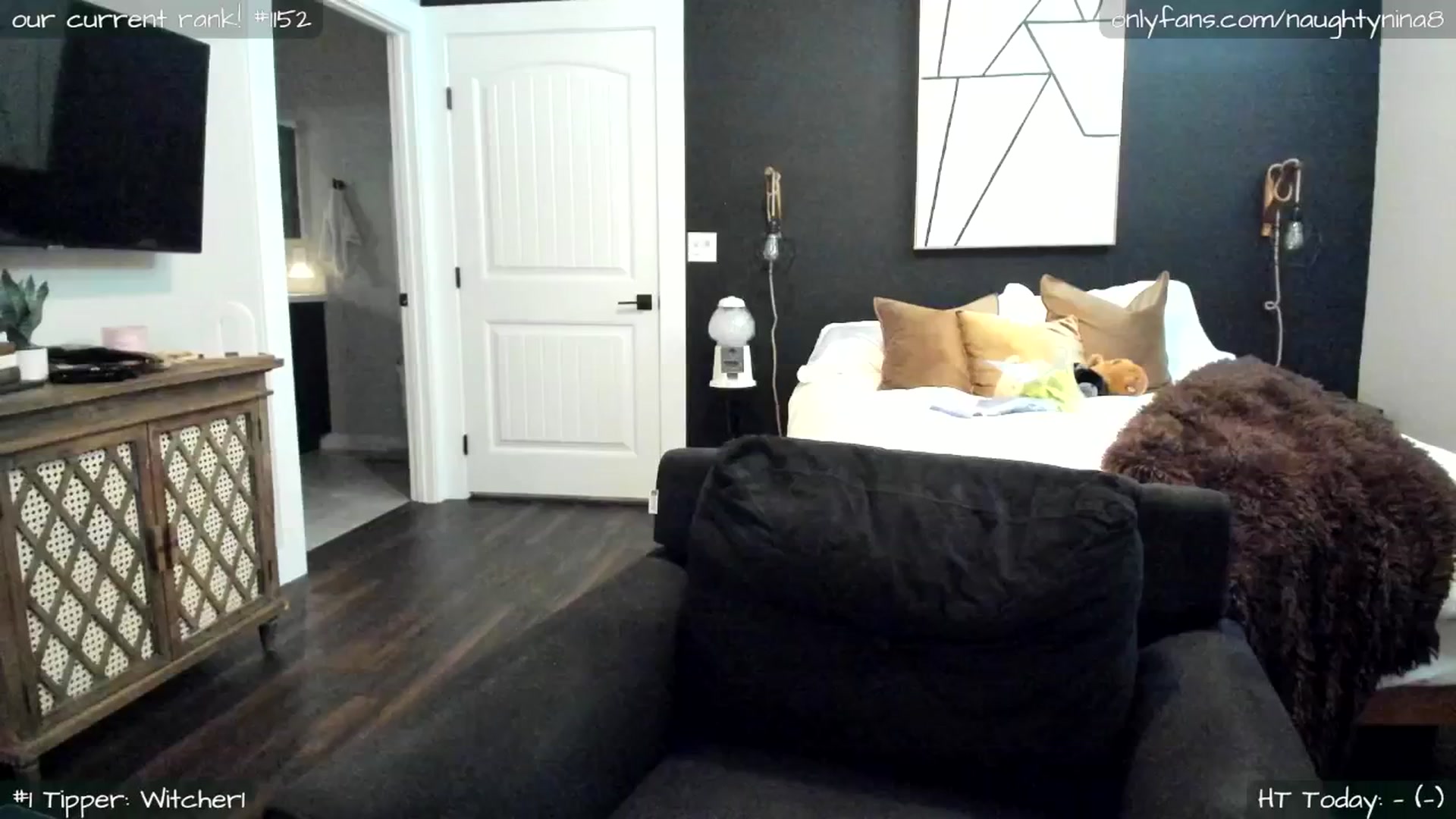 Gallery image thumbnail from Miss_Nina's myfreecams stream on, 10/29/2025, 20:36 image 1 of 20