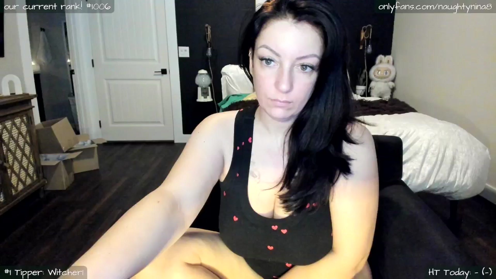 Gallery image thumbnail from Miss_Nina's myfreecams stream on, 02/14/2026, 17:33 image 15 of 20