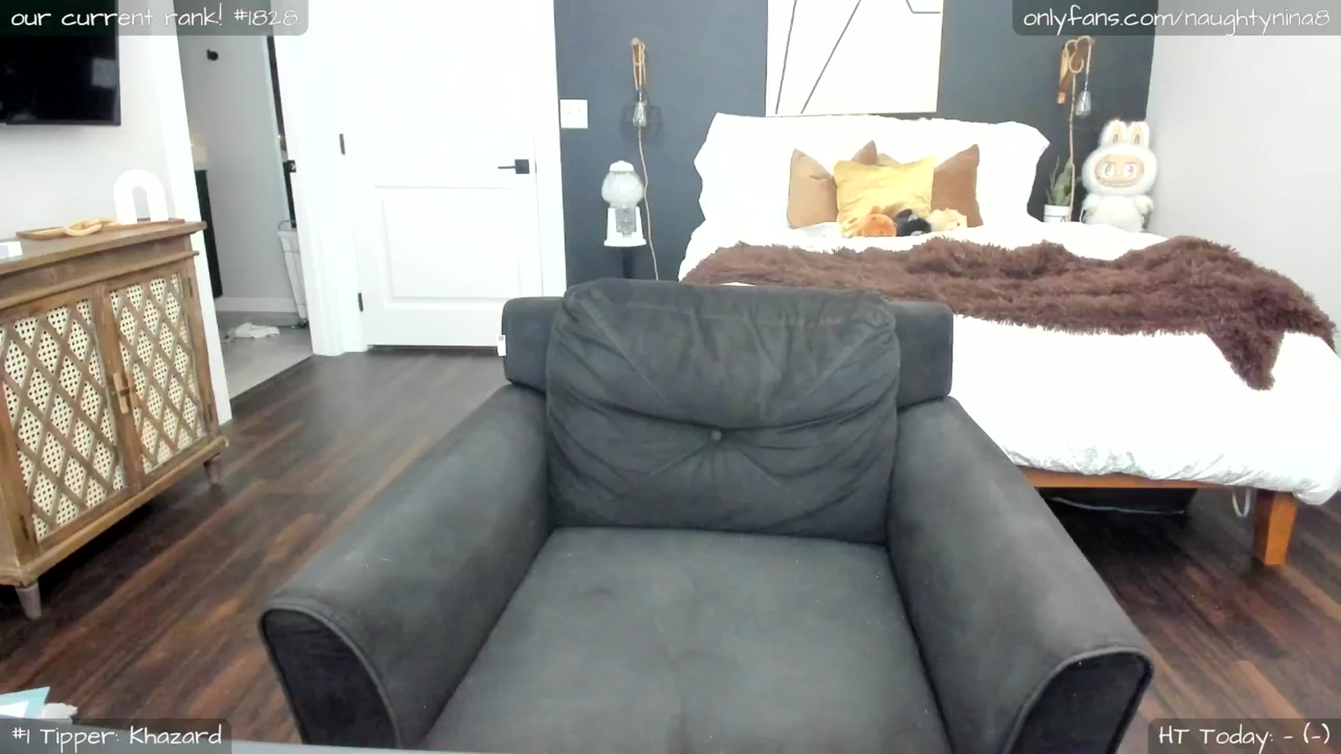 Gallery image thumbnail from Miss_Nina's myfreecams stream on, 04/07/2026, 20:58 image 7 of 20