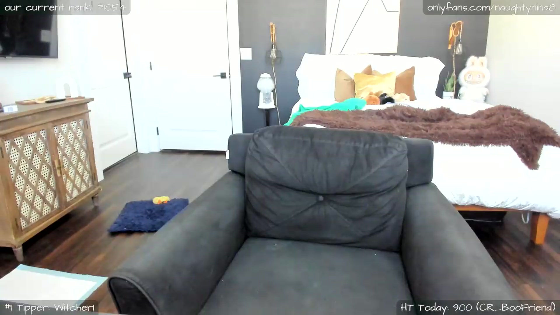 Gallery image thumbnail from Miss_Nina's myfreecams stream on, 04/17/2026, 17:56 image 14 of 20