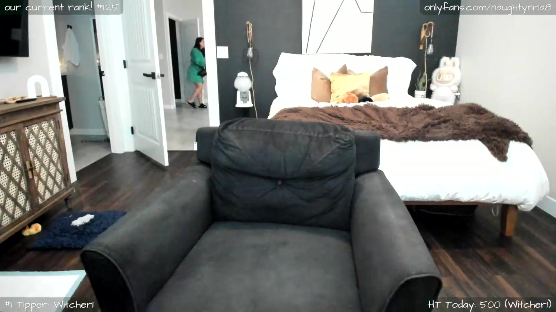 Gallery image thumbnail from Miss_Nina's myfreecams stream on, 04/27/2026, 20:10 image 15 of 20