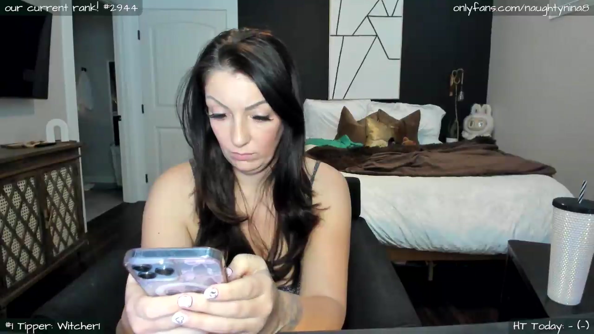 Gallery image thumbnail from Miss_Nina's myfreecams stream on, 05/12/2026, 18:13 image 11 of 20