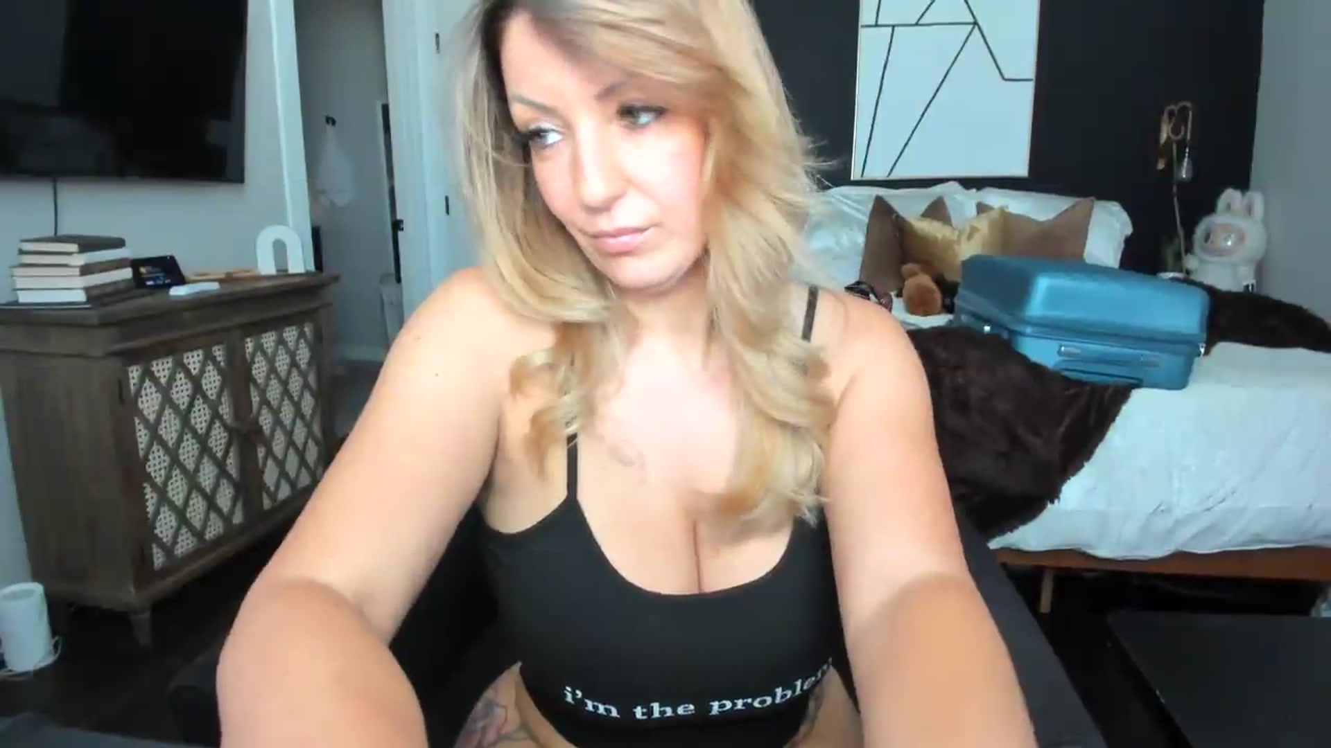 Gallery image thumbnail from Miss_Nina's myfreecams stream on, 06/24/2026, 19:27 image 18 of 20