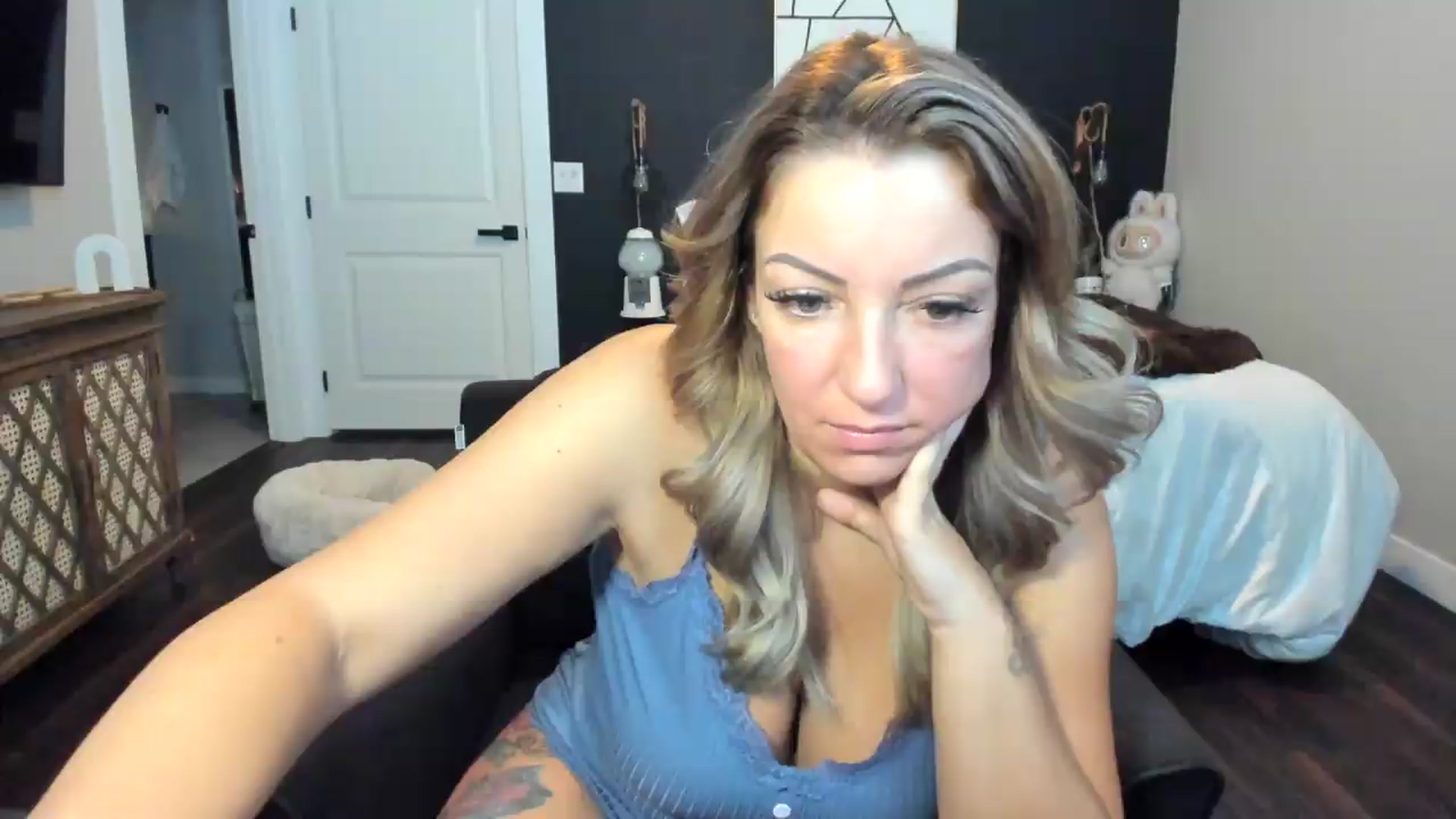 Gallery image thumbnail from Miss_Nina's myfreecams stream on, 07/18/2026, 17:09 image 14 of 20