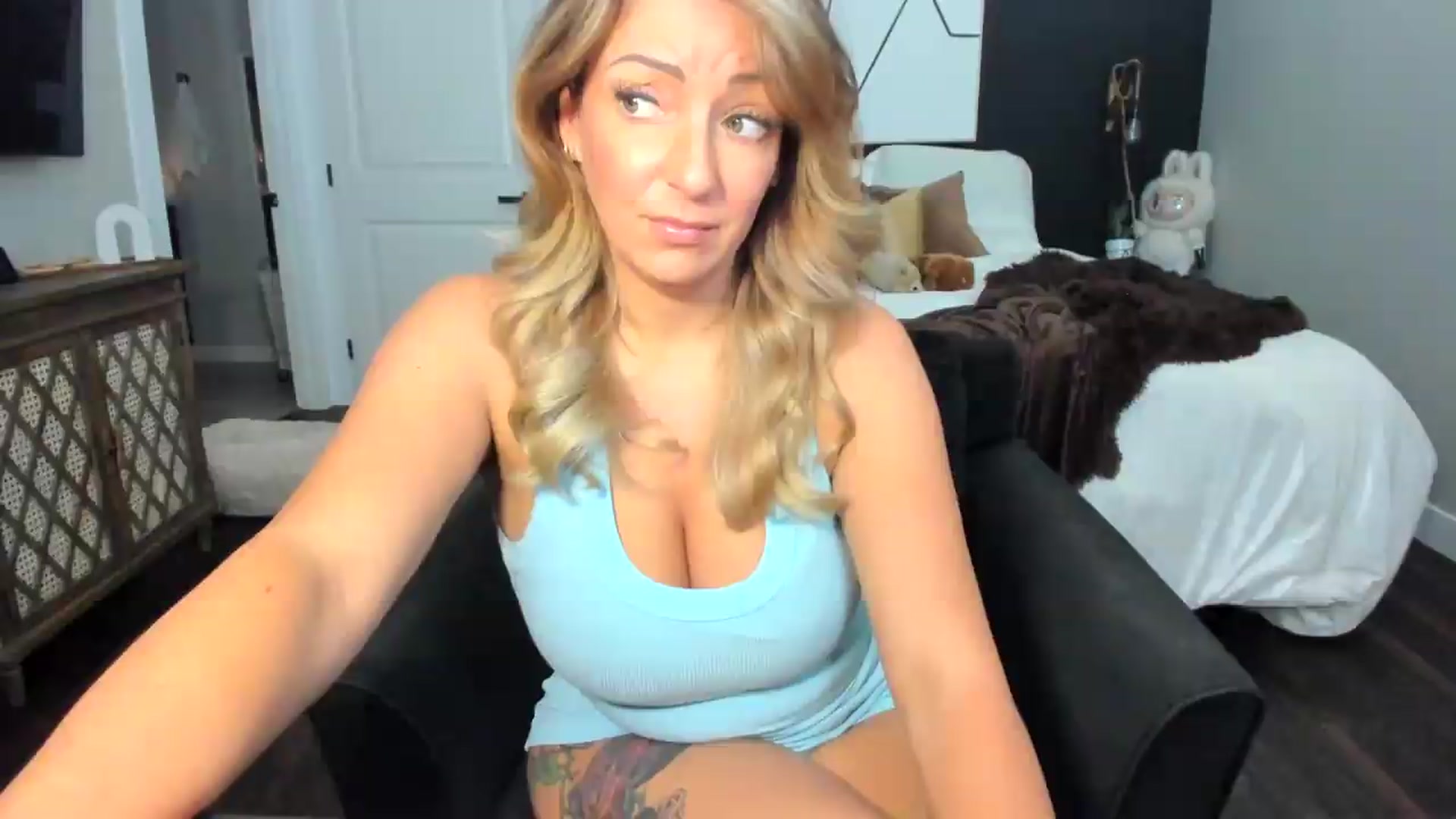 Gallery image thumbnail from Miss_Nina's myfreecams stream on, 07/29/2026, 20:04 image 11 of 20