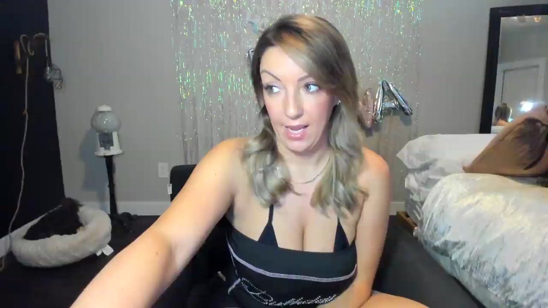 Gallery image thumbnail from Miss_Nina's myfreecams stream on, 08/06/2026, 19:30 image 2 of 20