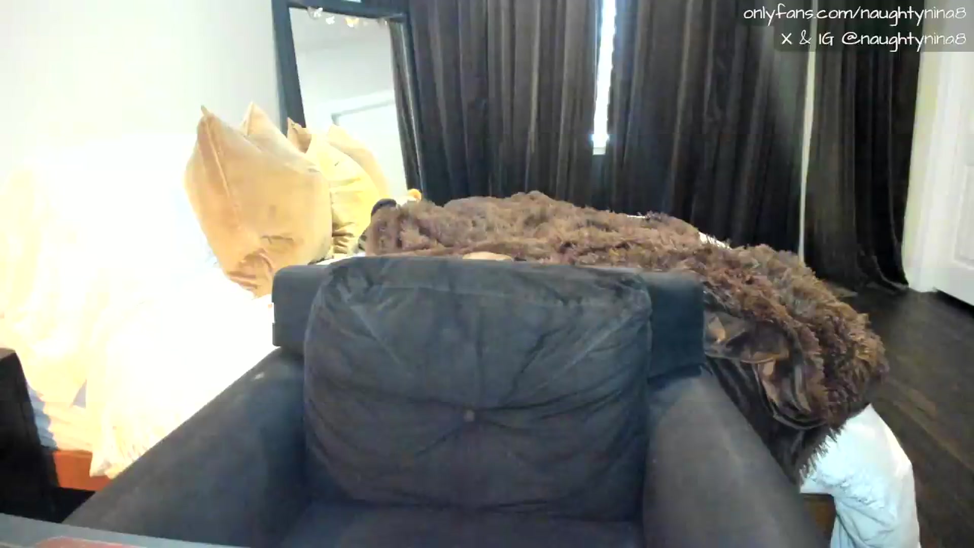Gallery image thumbnail from Miss_Nina's myfreecams stream on, 08/24/2026, 21:53 image 14 of 20