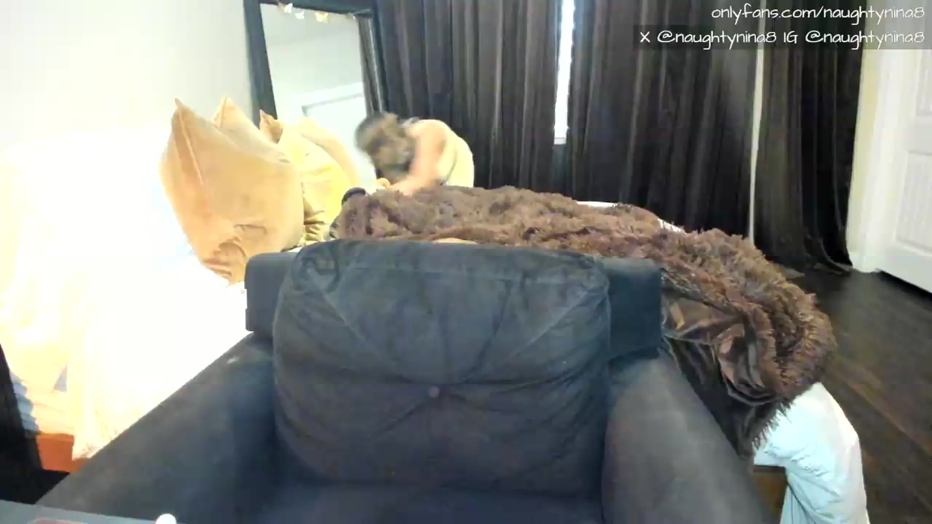 Gallery image thumbnail from Miss_Nina's myfreecams stream on, 08/24/2026, 21:53 image 5 of 20