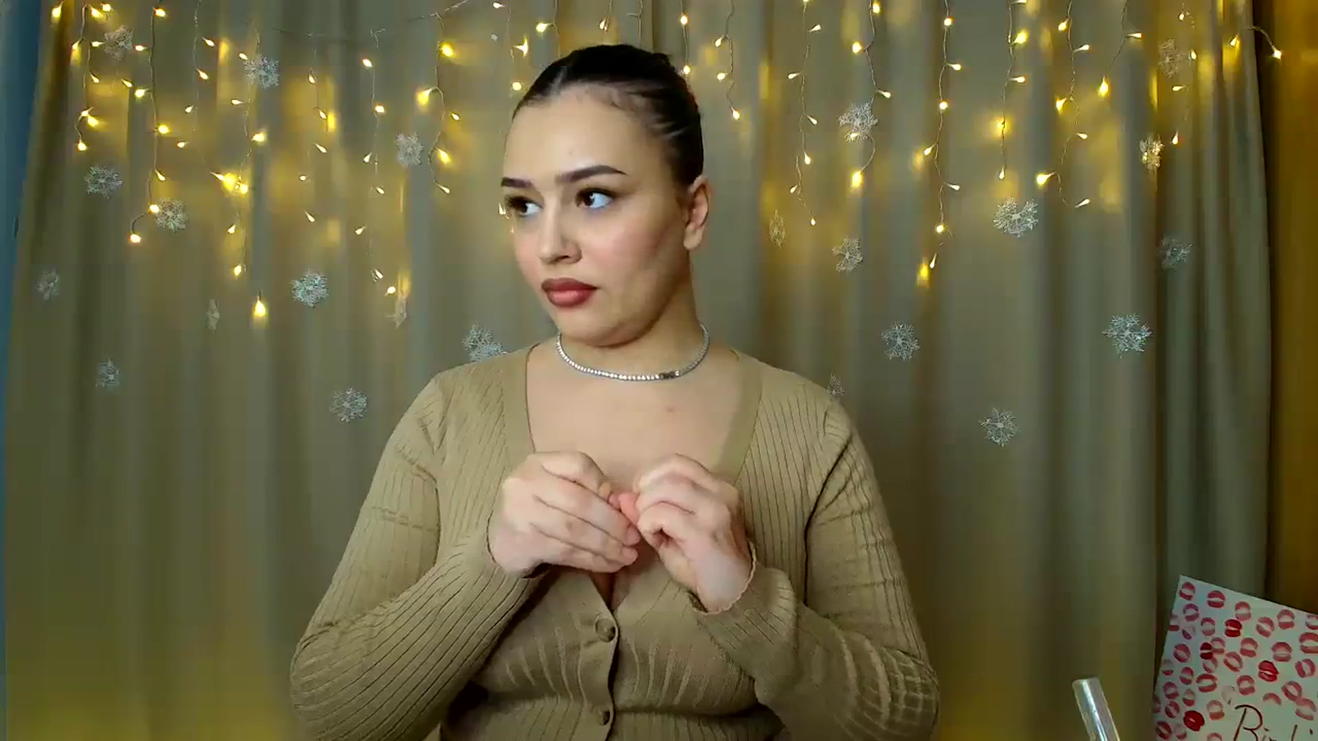 Gallery image thumbnail from Miss_Noel's myfreecams stream on, 12/16/2023, 17:19 image 10 of 20